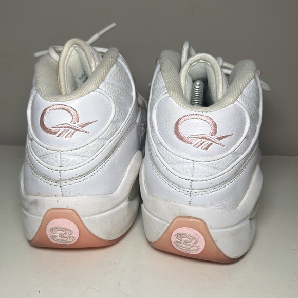 Reebok Allen Iverson #3 question mid pink toe men’s suede White and Pink Shoes - Picture 2 of 9